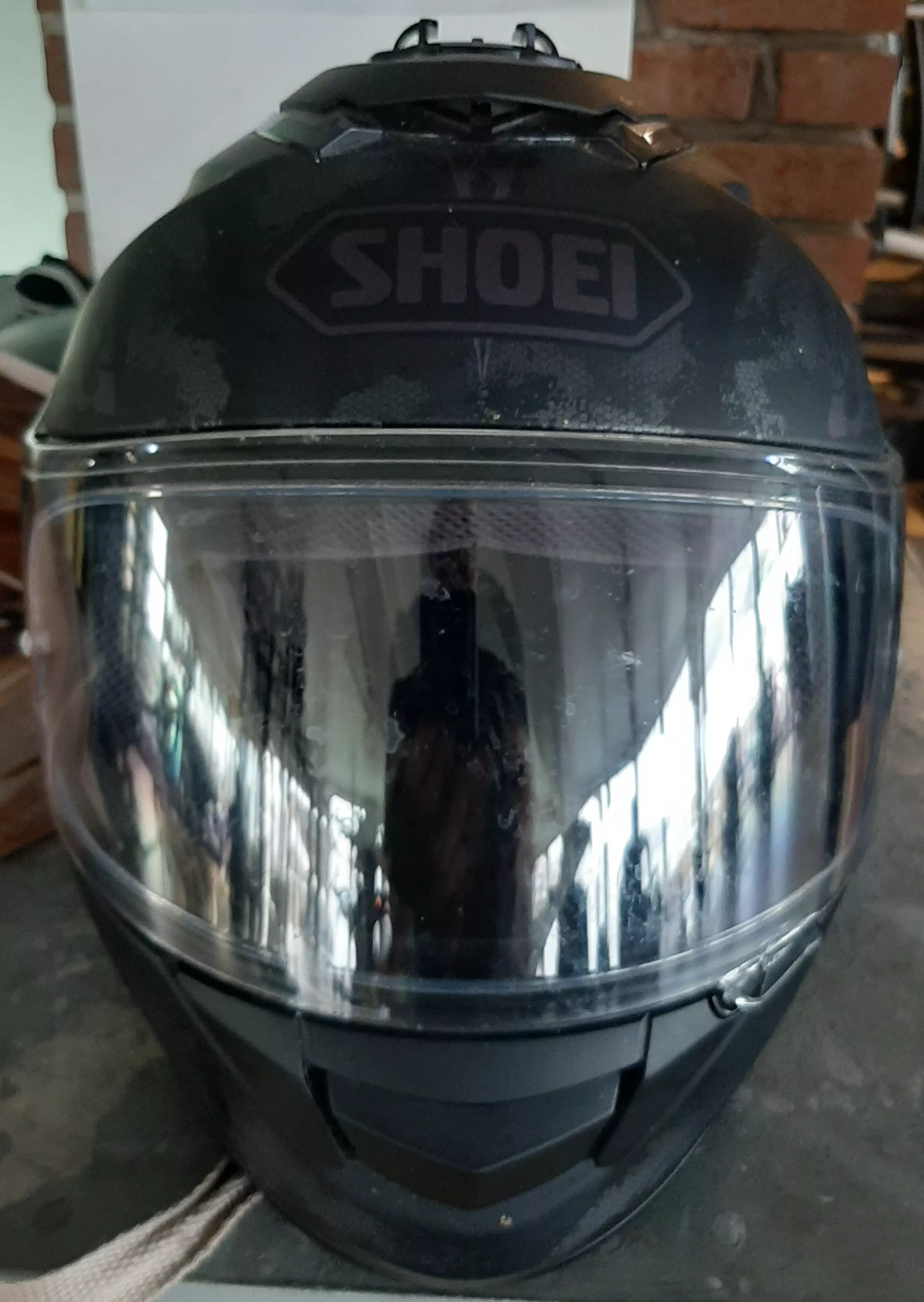 Avant Full Covering Casque Shoei Face