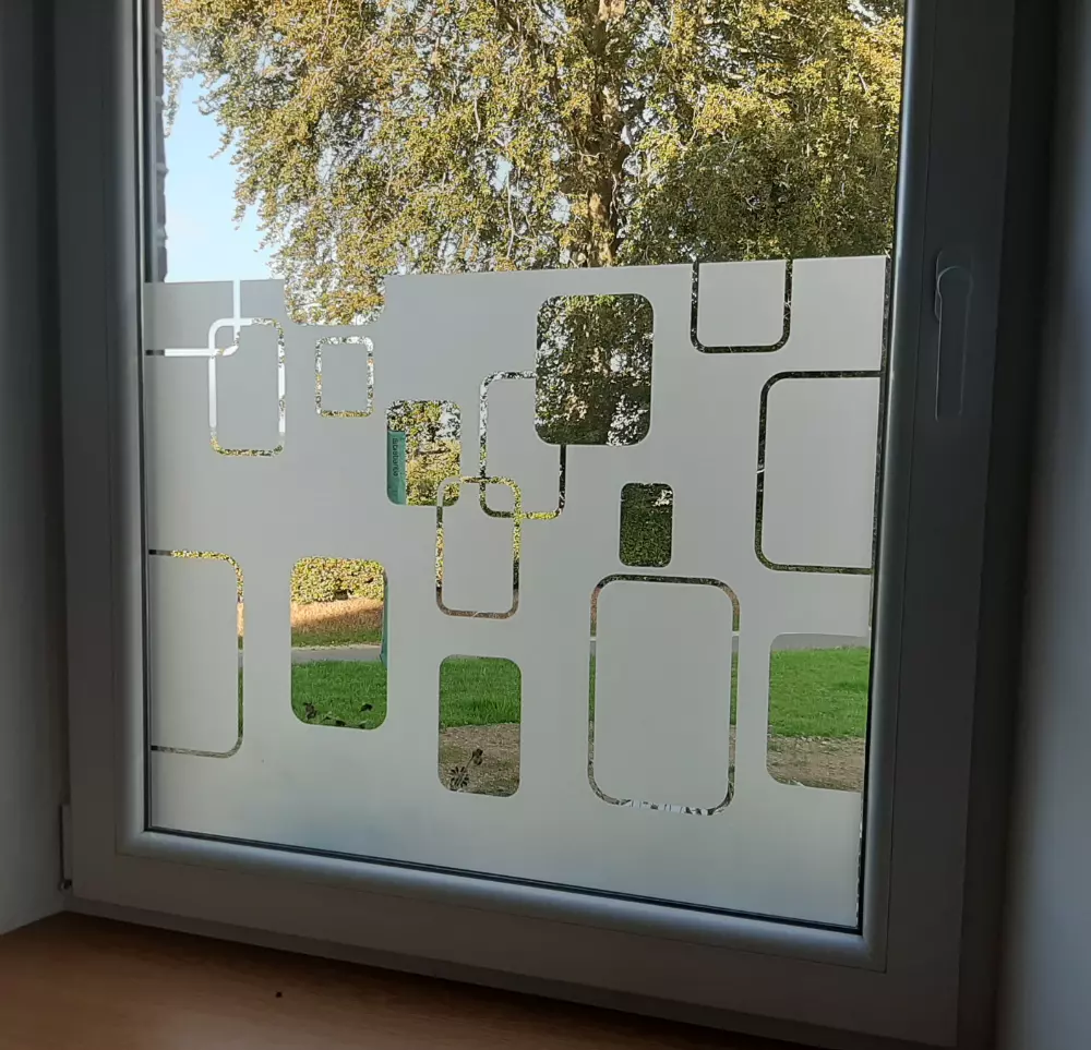 Sablé motif carrés sur chassis